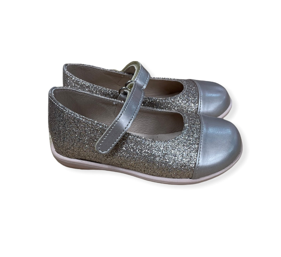 023D17C6 D94B 452D A4DB 4FCA57E9AE15