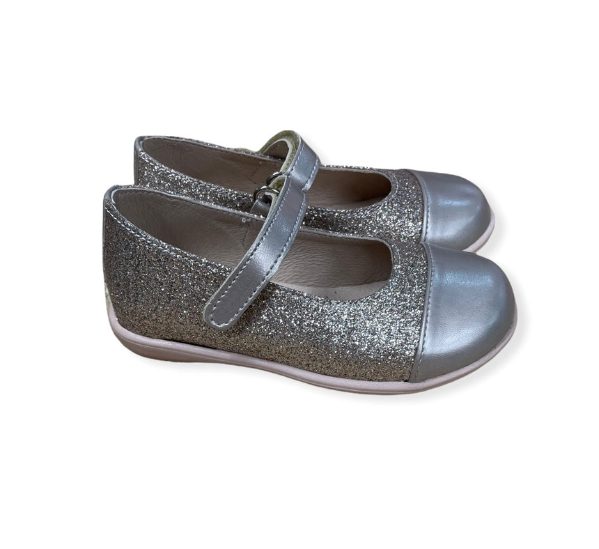 023D17C6 D94B 452D A4DB 4FCA57E9AE15