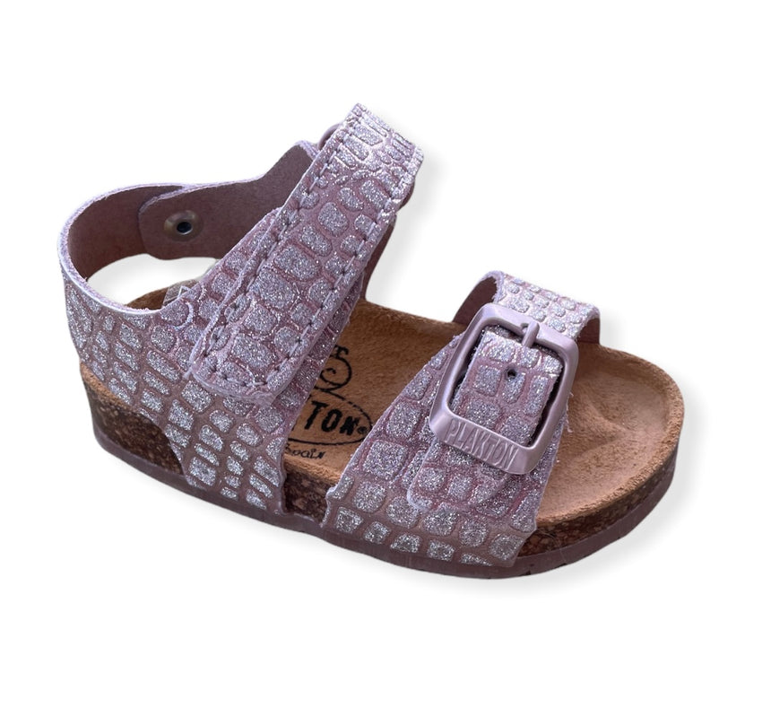 3F29FEFB F46E 4E84 A769 A1F15638C325