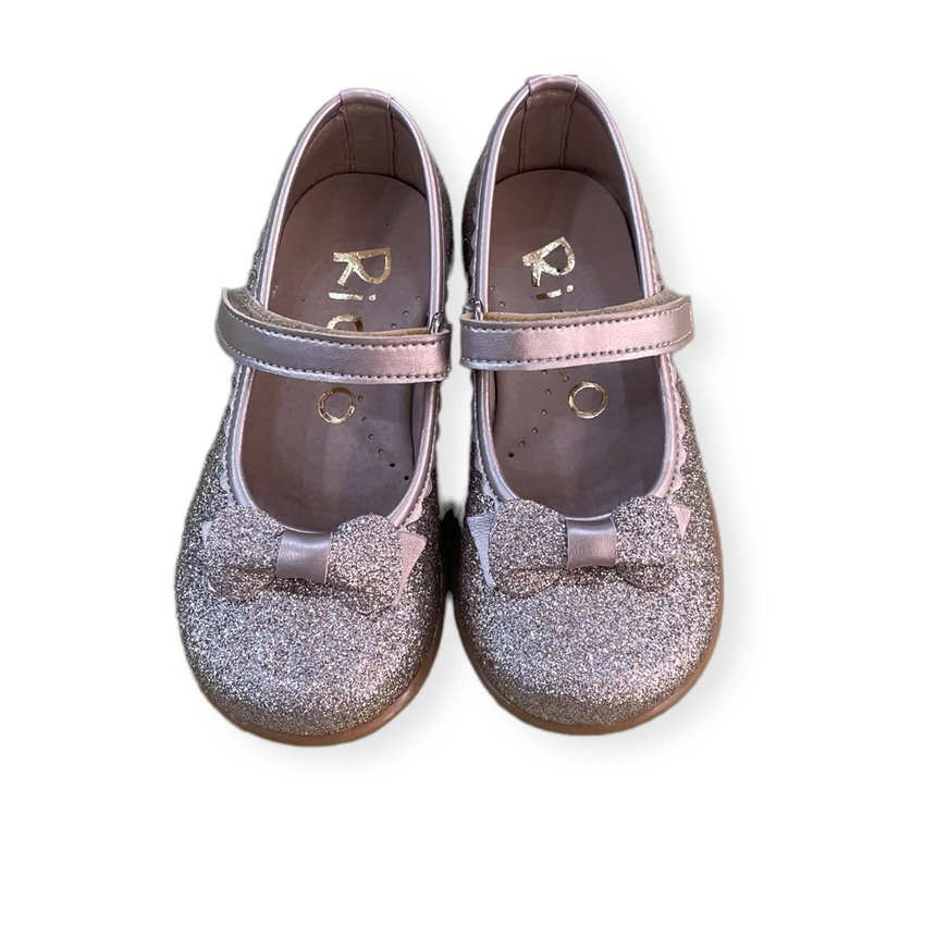 56150E94 28AE 4AAF 8CD3 79F74D3E3641