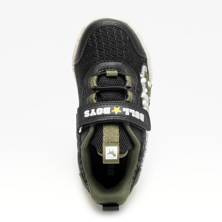 BullBoys_DNAL4557_B00_NE01_02