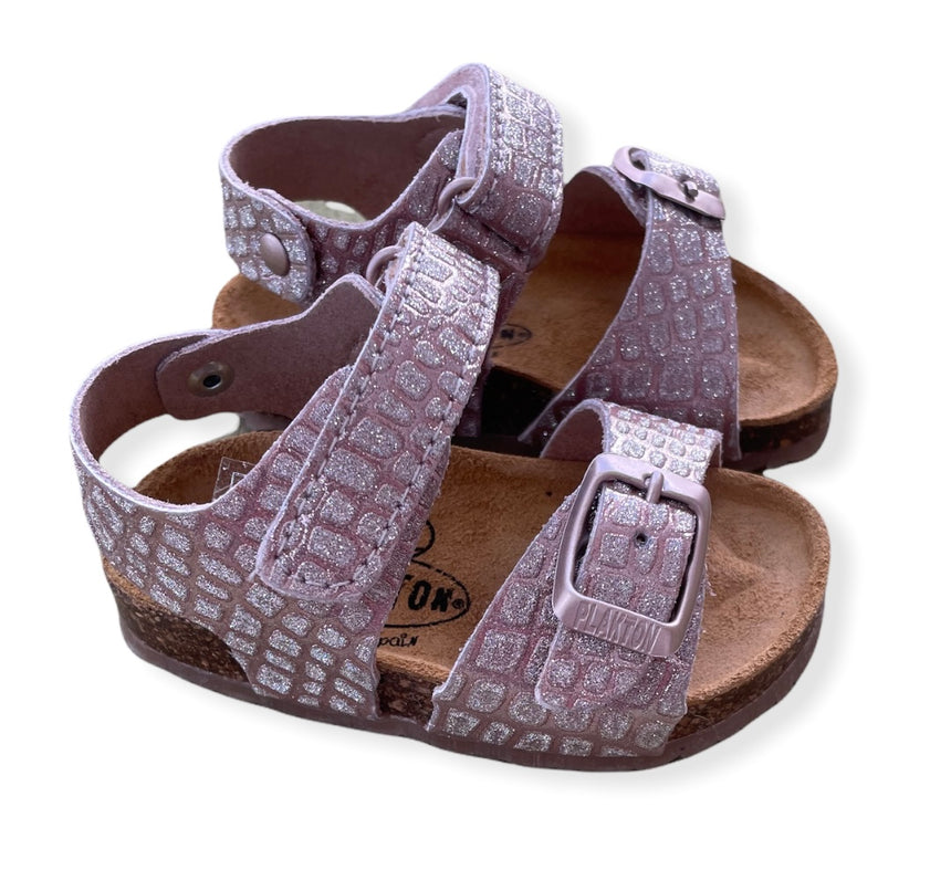 E2D6CD5F 5A9A 4C6A 880B A94719D4D965