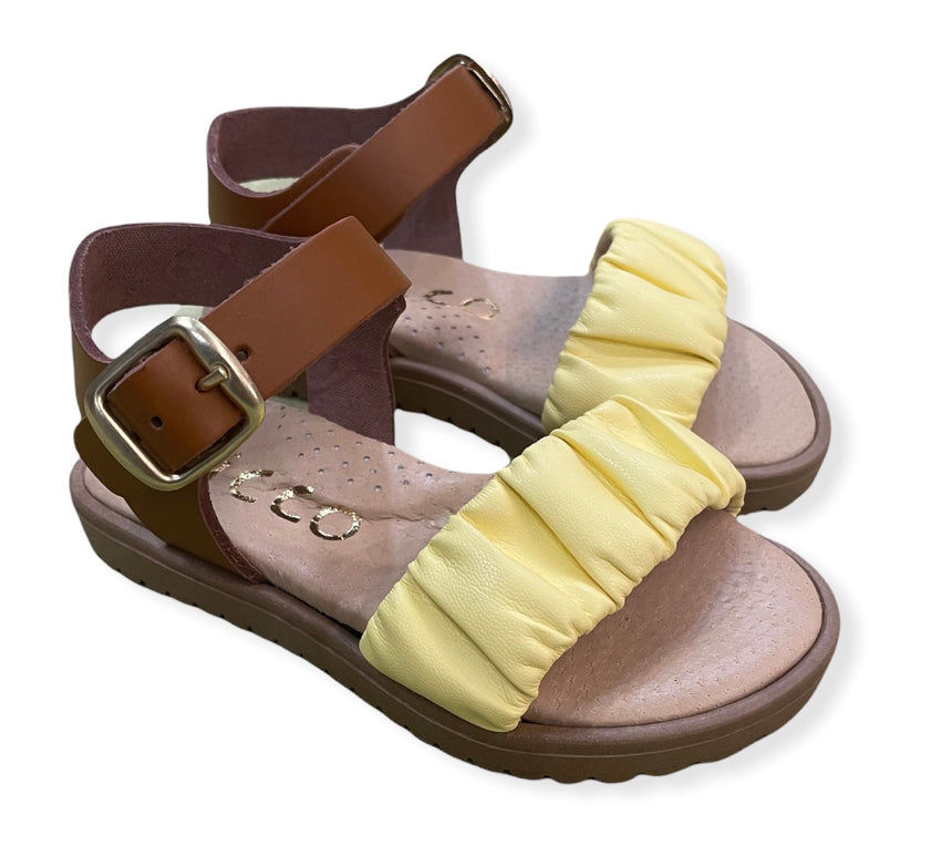 EC57524D 3290 49E5 A48A 5C2511C5B884